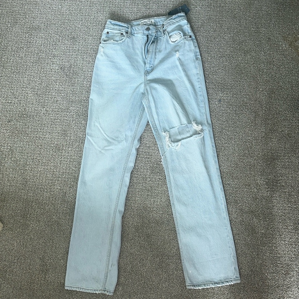 Abercrombie 90’s Straight Ultra High Rise Jeans